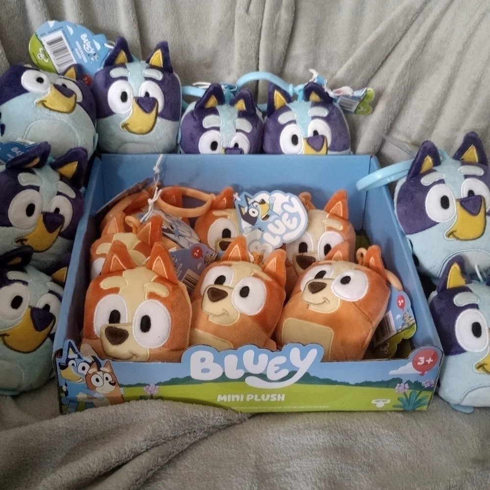ONE PIECE Bluey keychain plushie kids TV show bingo squishmallow mini purse bag
